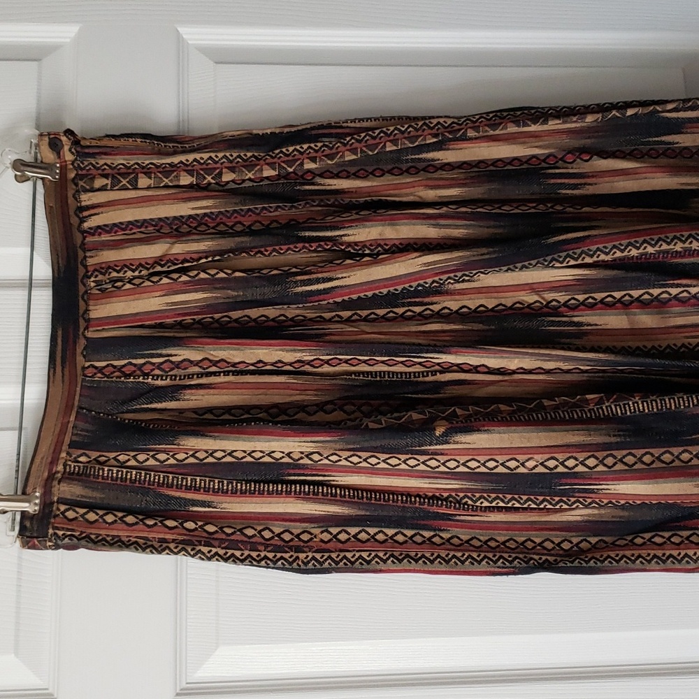 Ladies skirt